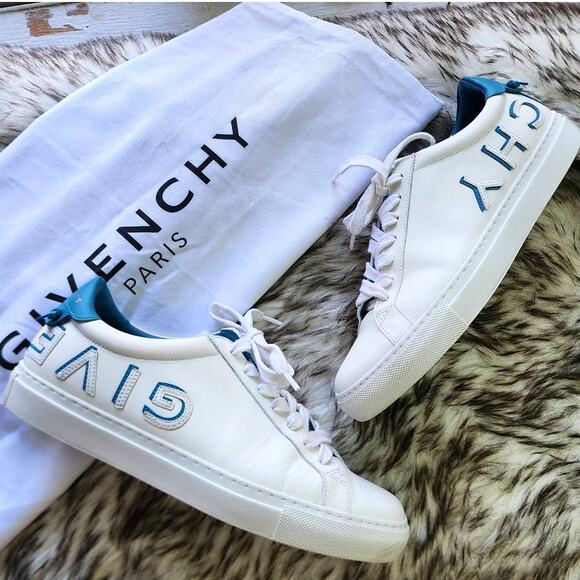 Givenchy Urban Street Reverse Logo Sneakers Low Top Leather - Picture 1 of 8